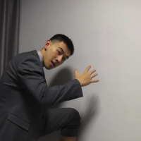 小紅書上的絲襪帥哥