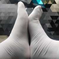 穿上丝袜，真舒服