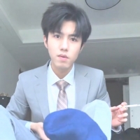 【在线】【国产】帅哥正装丝袜粗口，很优质