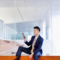 深藍色絲襪帥哥